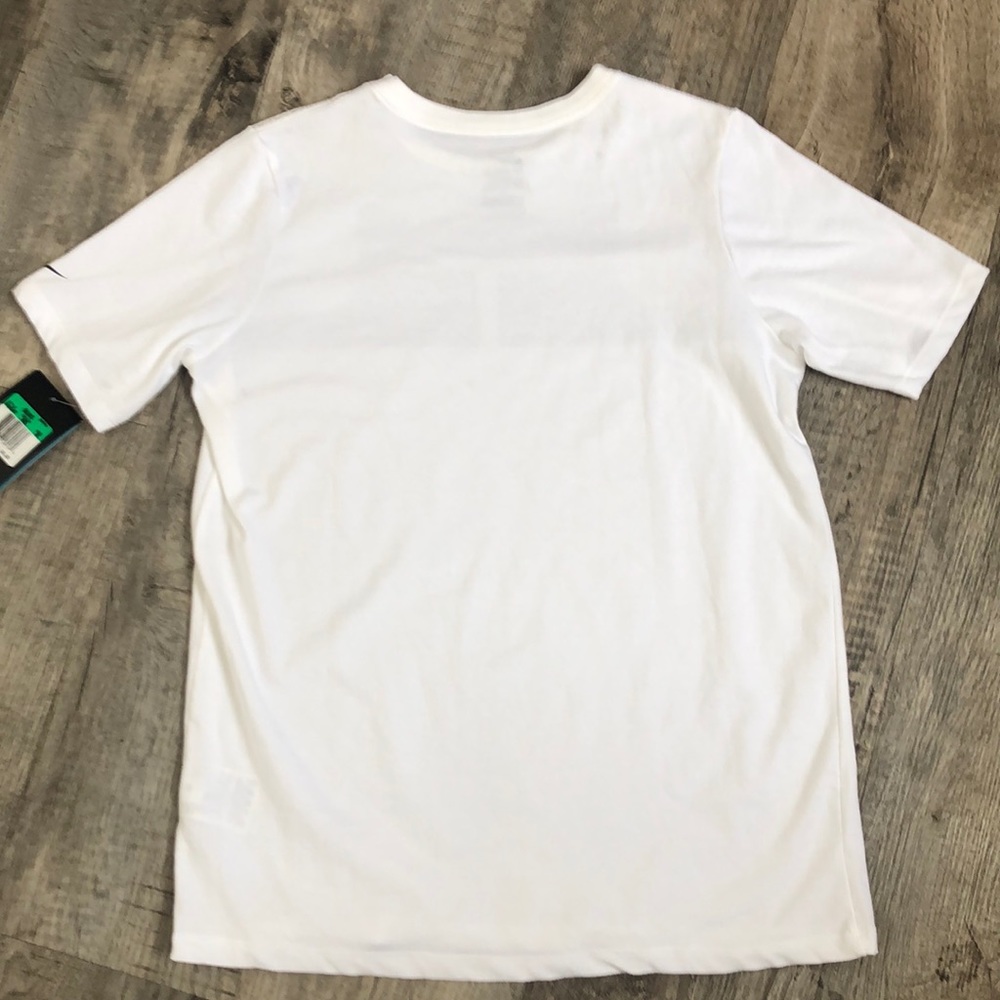 Nike T-shirt - Picture 3 of 5